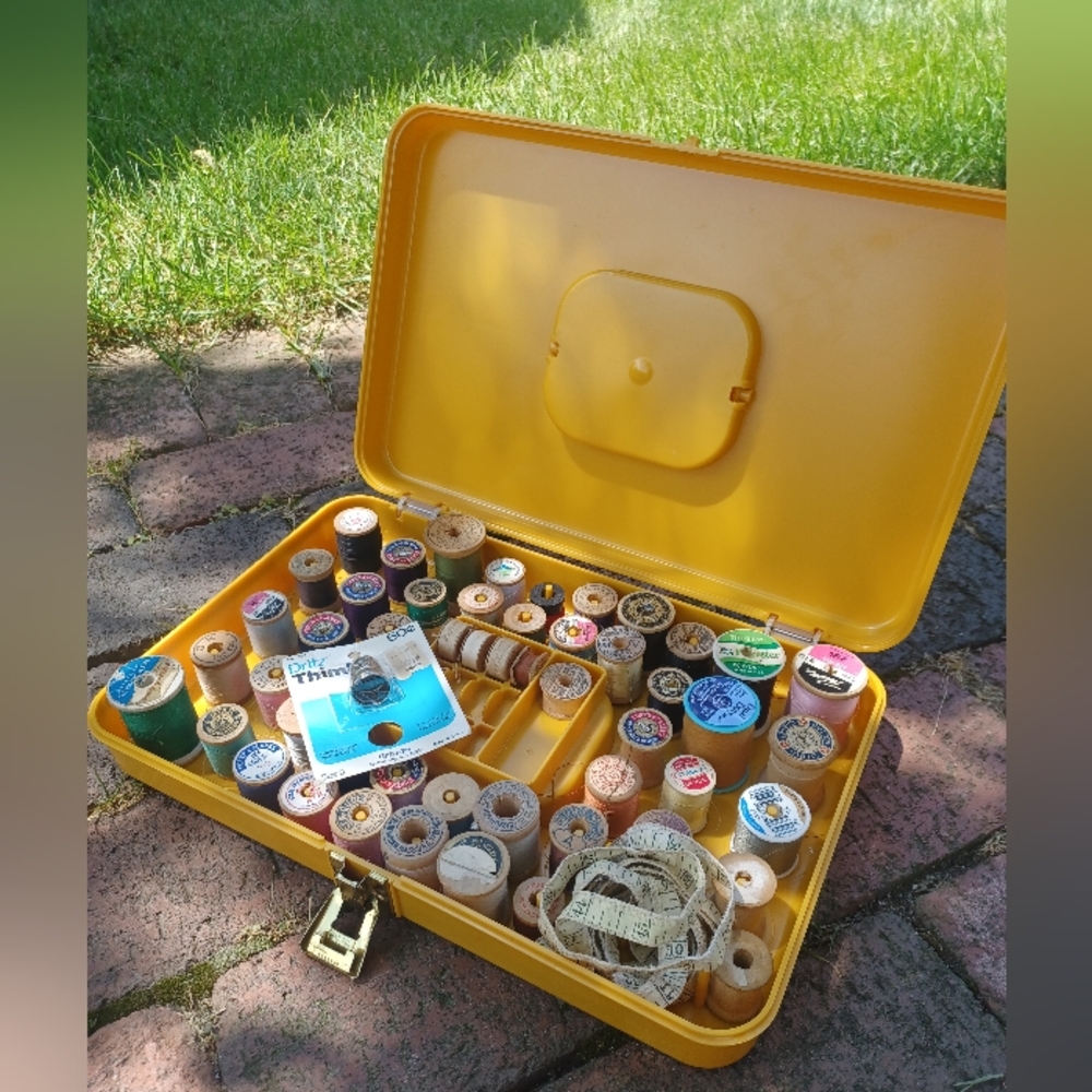 Vintage 70s sewing case needles thread wood spools bobbins tape 55pc collection